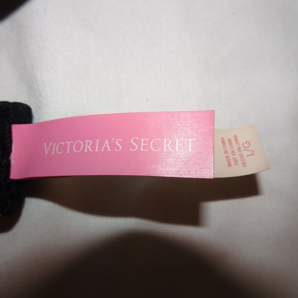 VICTORIA'S SECRET Size Large Halter Bikini Top - Picture 3 of 3